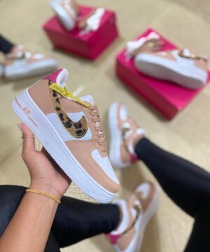Tenis Nike Air Force Onca Feminino 3