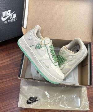 Tenis Nike AF 1 Colors Branco Verde Feminino Premium 3