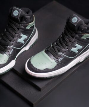 Bota New Balance 650 Premium 2