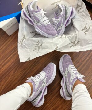 Tenis Mizuno Wave Invictus Feminino Premium 5