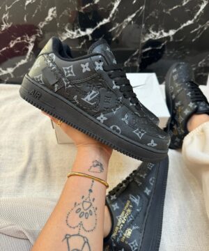 Tênis Nike Air Force Louis Vuitton Preto Grade Fechada