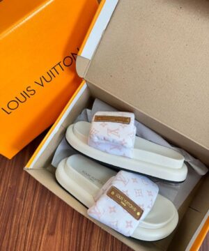 Chinelo Luxo Louis Vuitton Branco Feminino Premium 3