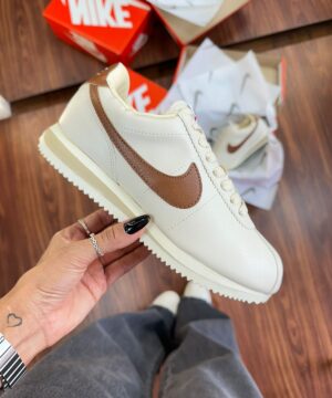 Tenis Nike Cortez Premium Feminino 3