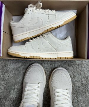 Tênis Dunk Low Pro Feminino Grade Fechada