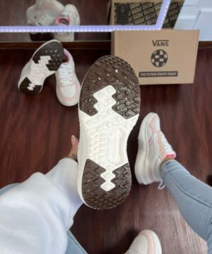 Tenis Vans Ultrarange VR3 Rosa Feminino Premium 1