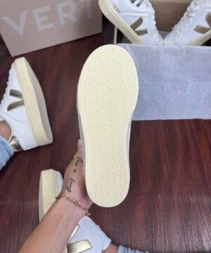 Tenis Vert Cadarco Branco Ouro Feminino Premium 3