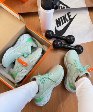 Tenis Nike React Infinity Run FK 3 Feminino Premium 6