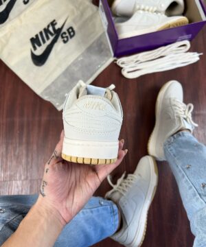 Tenis Nike SB Dunk Creme Feminino Premium 2