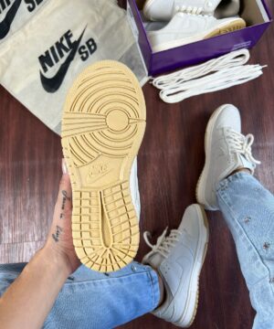 Tenis Nike SB Dunk Creme Feminino Premium 4