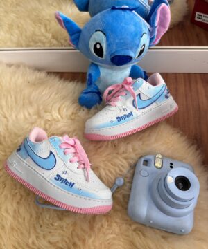 Tenis Nike Air Force Infantil Stitch 15