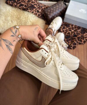 Tênis Nike Air Force Prime Off White Marrom Feminino Premium