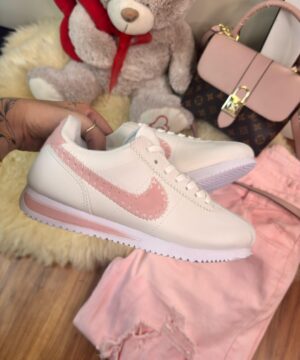 Tênis Nike Cortez Valentine’s Day Feminino Premium