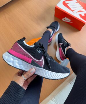 Tênis Nike Infinity React Feminino Premium