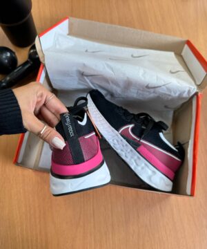 Tenis Nike Infinity React Feminino Premium 7