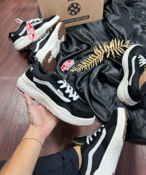 Tênis Vans UltraRange VR3 Preto Feminino Premium