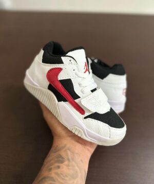 Tênis Nike Travis Infantil