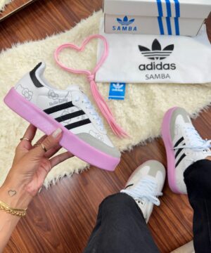 Adidas Hello Kitty x adidas Sambae Cloud White Clear Pink Frente cinza