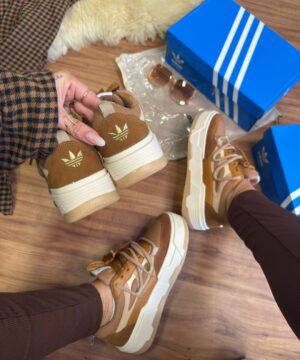 Adidas Plataforma Cadarço Duplo Marrom e Bege