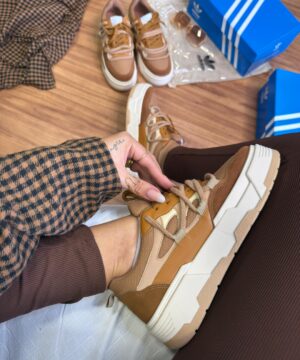 Adidas Plataforma Cadarço Duplo Marrom e Bege