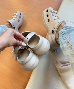 Crocs em EVA Bege 4 scaled