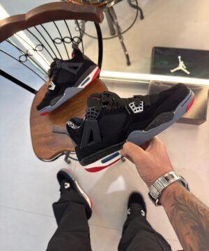 Jordan 4 retrô Premium Preto Masculino