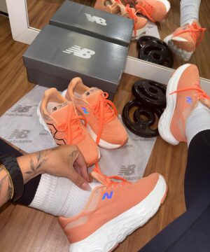 New balance 1080 v13 Salmao Solado EVA Laranja 5