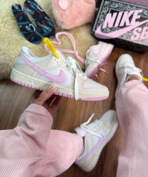 Nike SB Dunk Low Paisley Flowers