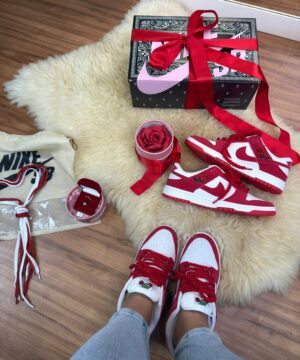 Sb Dunk x Valentines Day In Roses Red Nobuc 7
