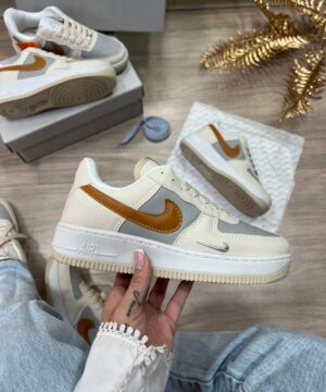 Air Force 1 Premium Branco e Marrom