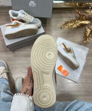 Air Force 1 Premium Branco e Marrom 4