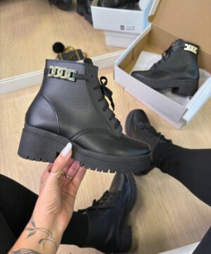 Bota Tratorada Fivela Preto