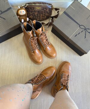 Bota Tratorada Prada Caramelo 7