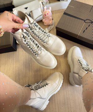 Bota Tratorada Prada Off White 3