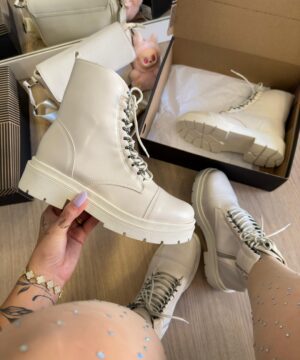 Bota Tratorada Prada Off White