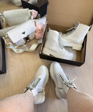 Bota Tratorada Prada Off White 5
