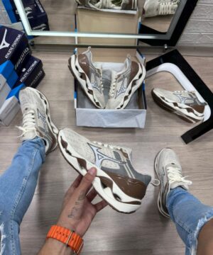 Mizuno Wave Stratos Off White e Marrom Atacado 4
