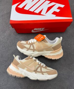 NIKE V2K Bege Off White 3