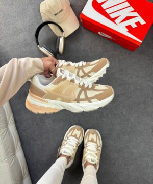 NIKE V2K Bege Off White