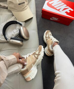 NIKE V2K Bege Off White 5