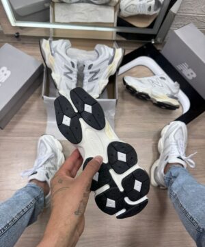 New Balance 9090 Branco e Cinza 5