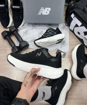 New Balance Fresh Foam 1080 Preto e Branco 3