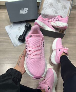 New Balance Fresh Foam Rosa 3