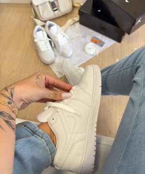 Nike Air Jordan Branco Feminino 8