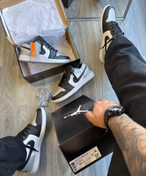 Nike Air Jordan Cinza Preto 5