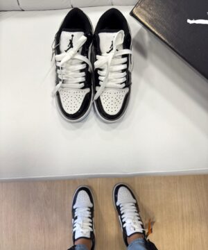 Nike Air Jordan Verniz Branco e Preto 7