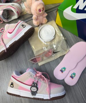 Nike Sb Dunk x Labubu Off White Rosa Atacado 5