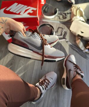Nike Zoom Invencible Run3 Cinza e Marrom 6