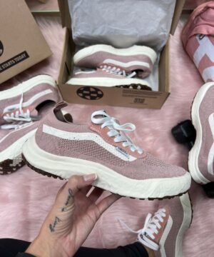 Vans Ultrarange VR3 Branco Rosa