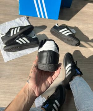Adidas Samba Preto e Branco Atacado 4