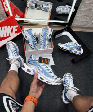 Nike Air Max Barcelona TN Branco e Azul